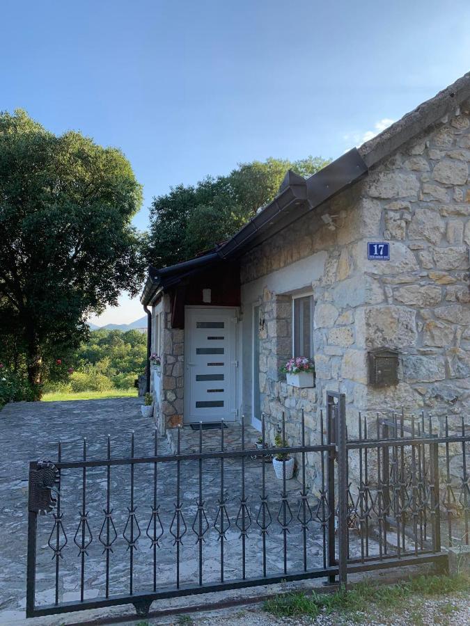 Kuca Za Iznajmljivanje Andrija Ljubuski Exterior photo